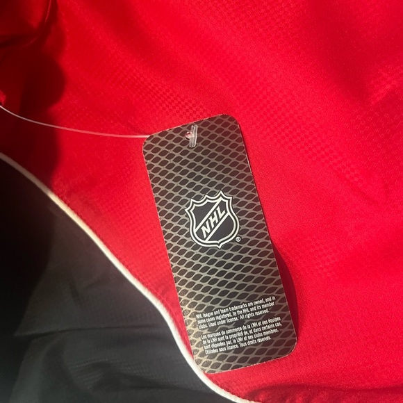 NHL Chicago Blackhawks Home Team Windbreaker - Picture 6 of 10